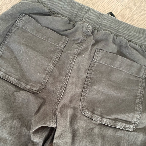 Community Linen cebu Joggers from Aritzia - Picture 3 of 6